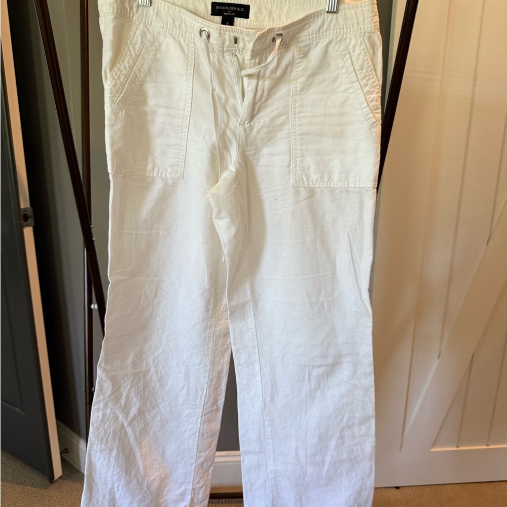 Banana Republic Women’s Cream Drawstring Chinos